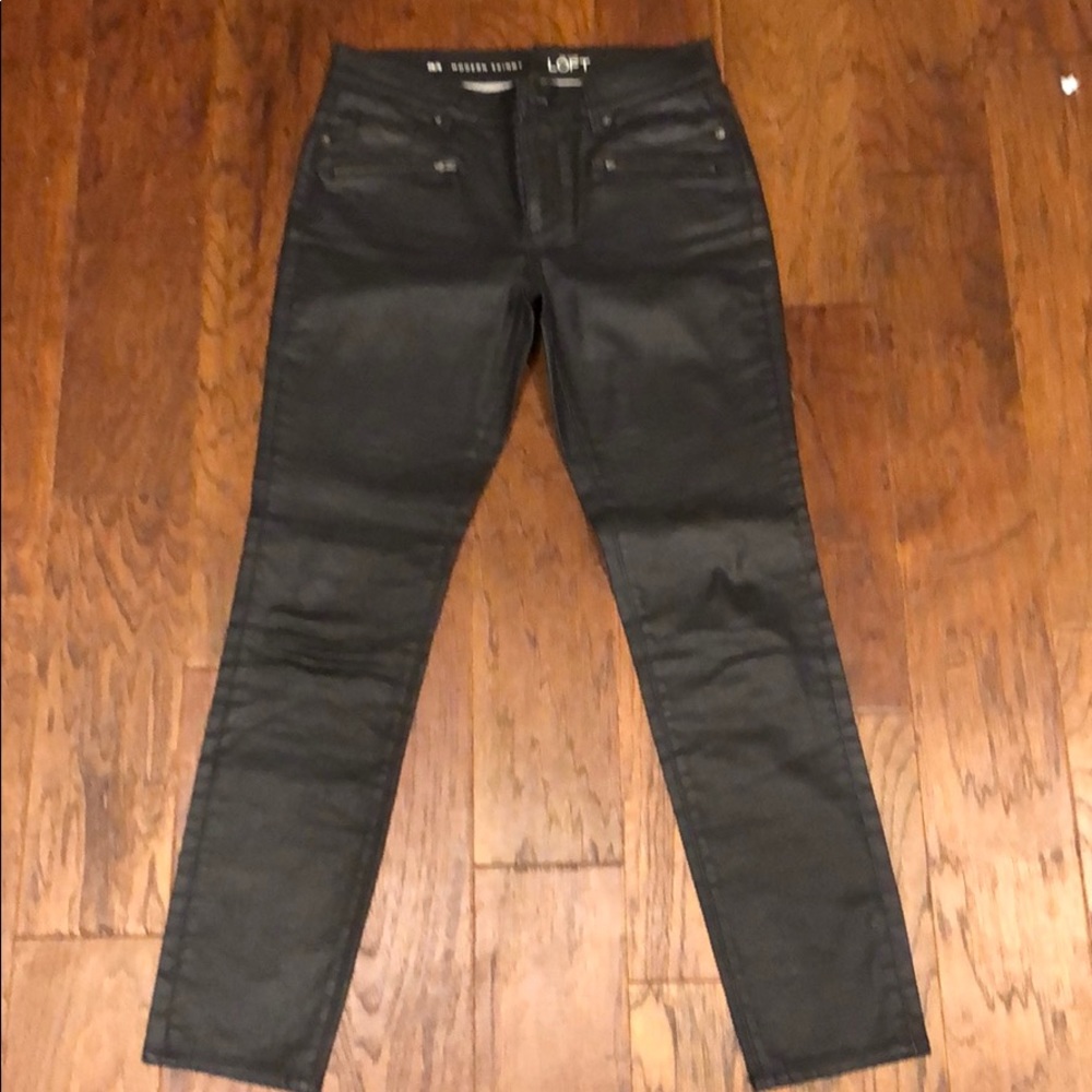 Ann Taylor, size 28/6, black skinny jeans
